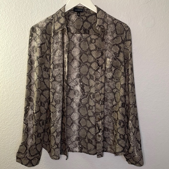Limited snakeskin pattern button down - Picture 1 of 6